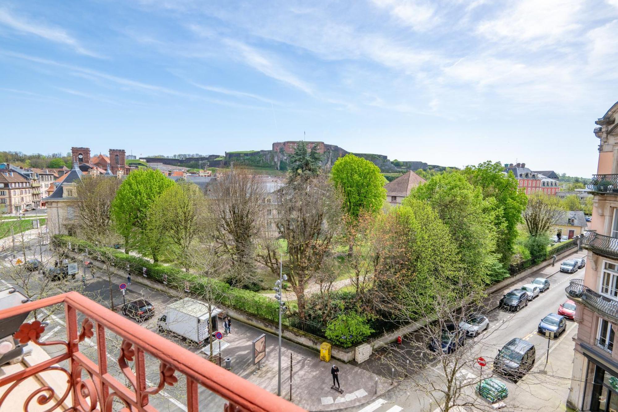 Grand Hotel Du Tonneau D'Or Belfort Exterior foto